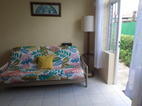 Inniss Apartment By The Beach